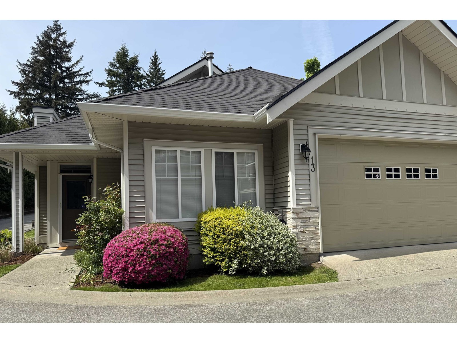 Property at 13 16920 80 AVENUE image 4