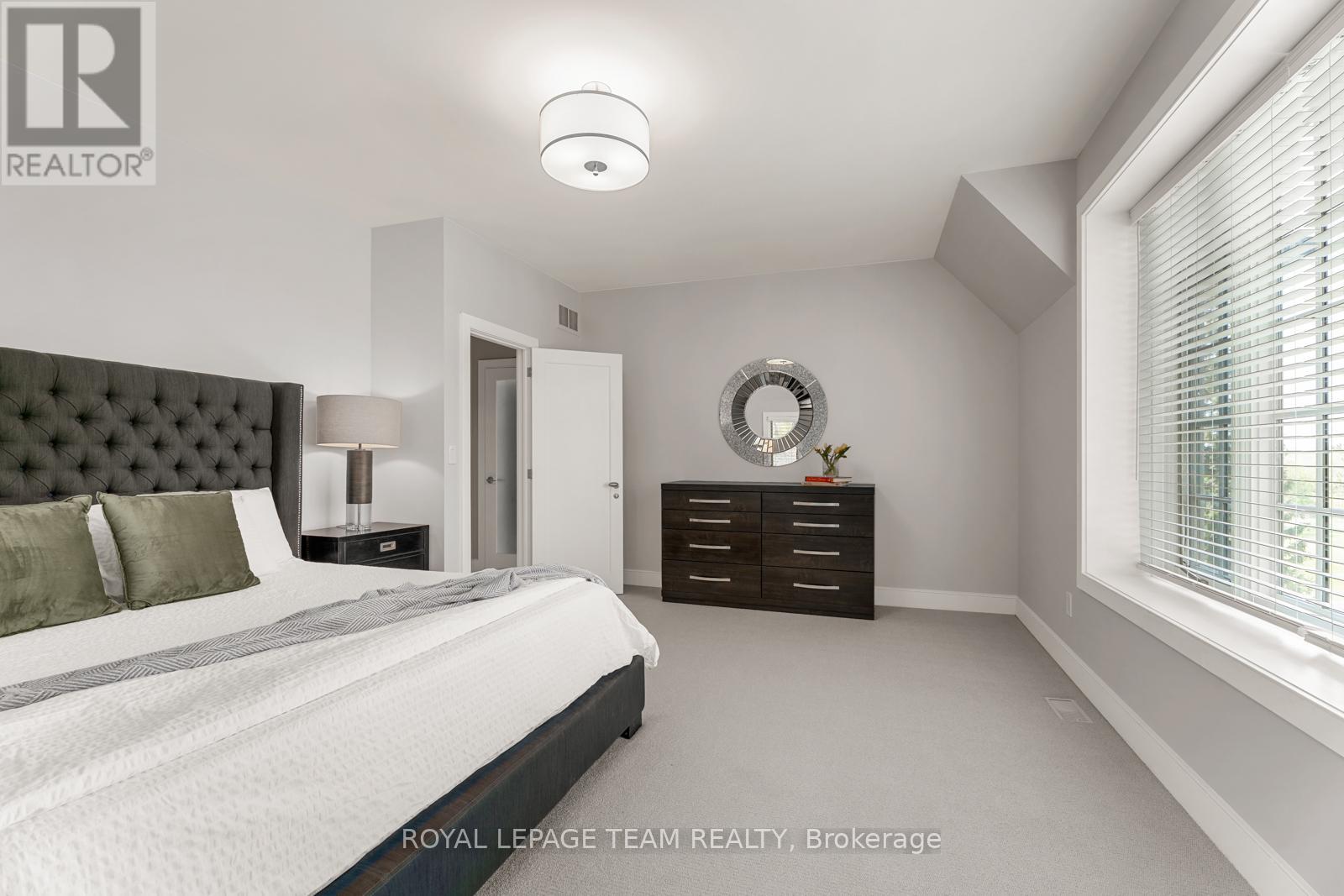 250 Sandridge Road, Ottawa, Ontario  K1L 5A2 - Photo 28 - X12202917