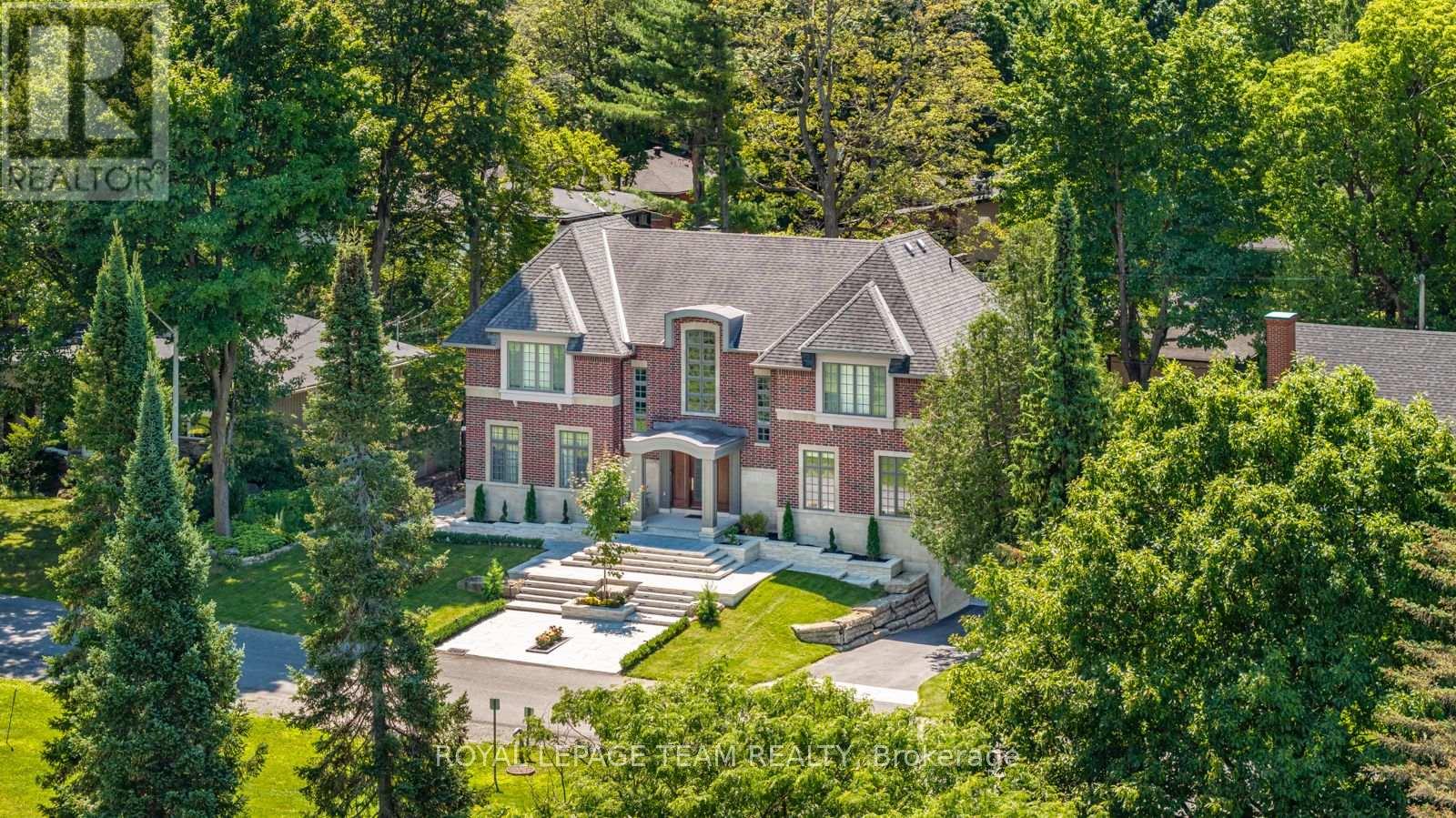 250 Sandridge Road, Ottawa, Ontario  K1L 5A2 - Photo 2 - X12202917