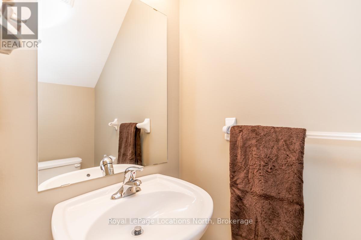 6 - 104 Farm Gate Road, Blue Mountains, Ontario  L9Y 3Z2 - Photo 34 - X12321347