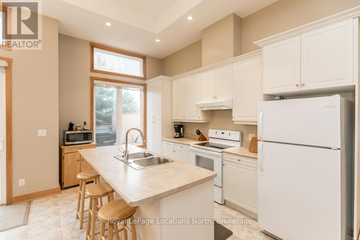 6 - 104 Farm Gate Road, Blue Mountains, Ontario  L9Y 3Z2 - Photo 6 - X12321347