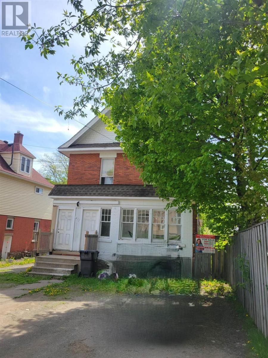 635 Wellington St, Sault Ste. Marie, Ontario  P6A 2M6 - Photo 2 - SM251901
