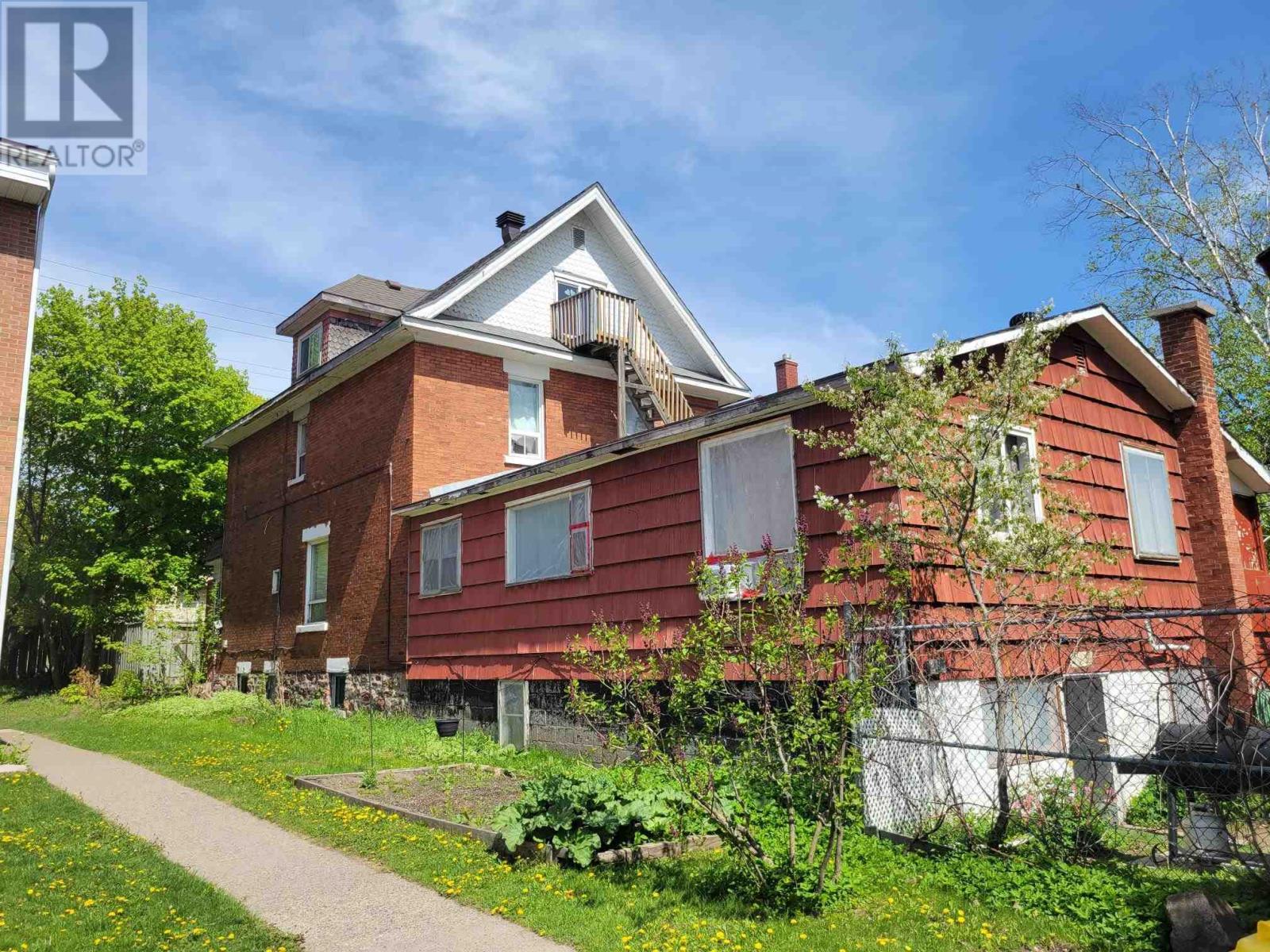 635 Wellington St, Sault Ste. Marie, Ontario  P6A 2M6 - Photo 7 - SM251901