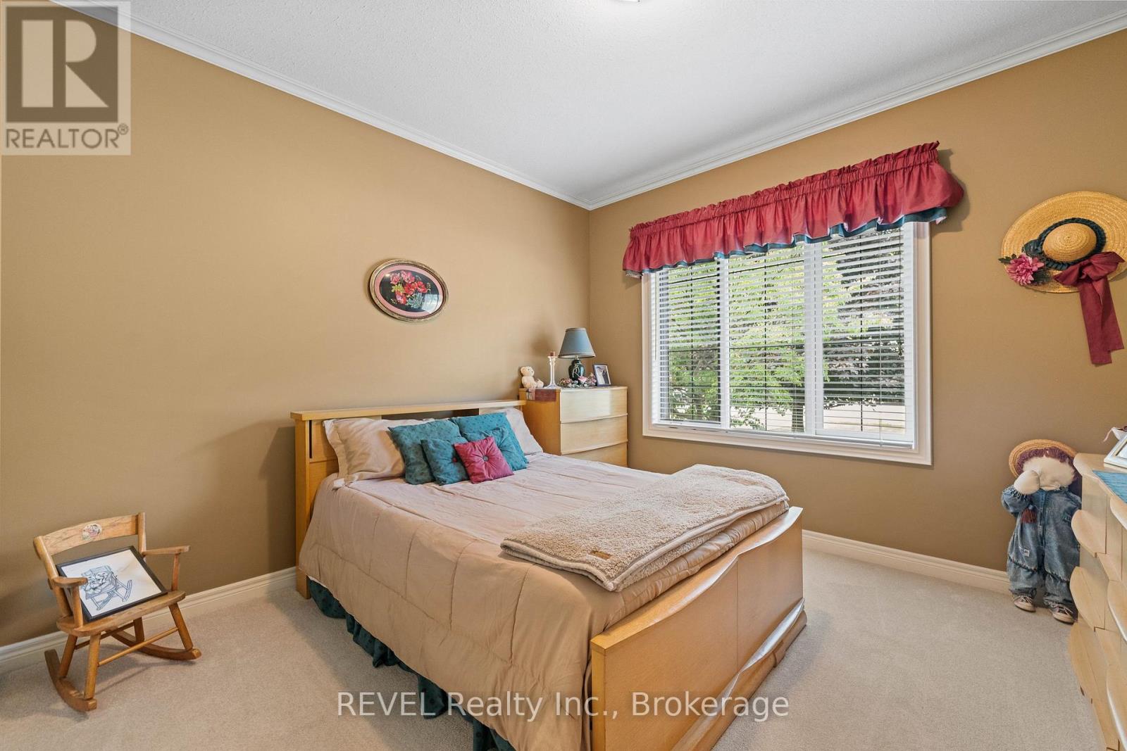 5 Beechwood Crescent, Pelham, Ontario  L0S 1E7 - Photo 26 - X12321328