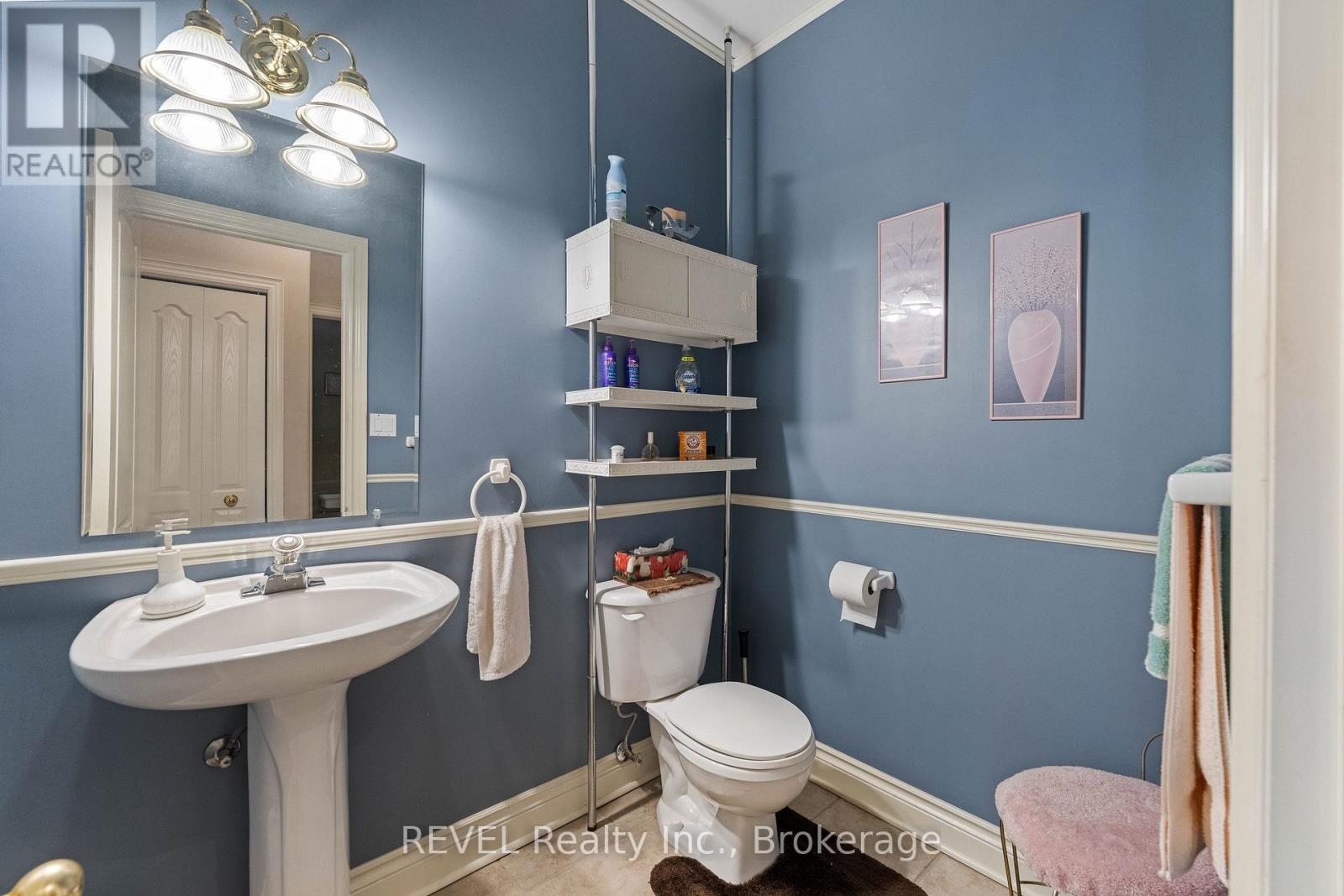 5 Beechwood Crescent, Pelham, Ontario  L0S 1E7 - Photo 27 - X12321328