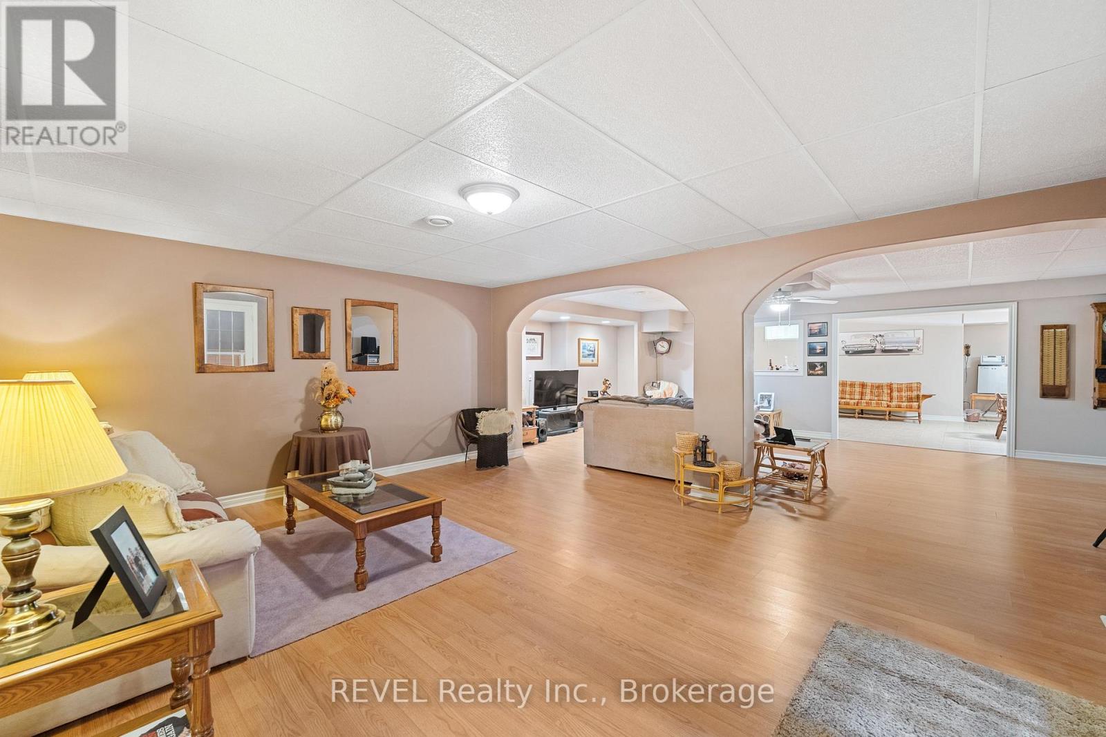 5 Beechwood Crescent, Pelham, Ontario  L0S 1E7 - Photo 31 - X12321328