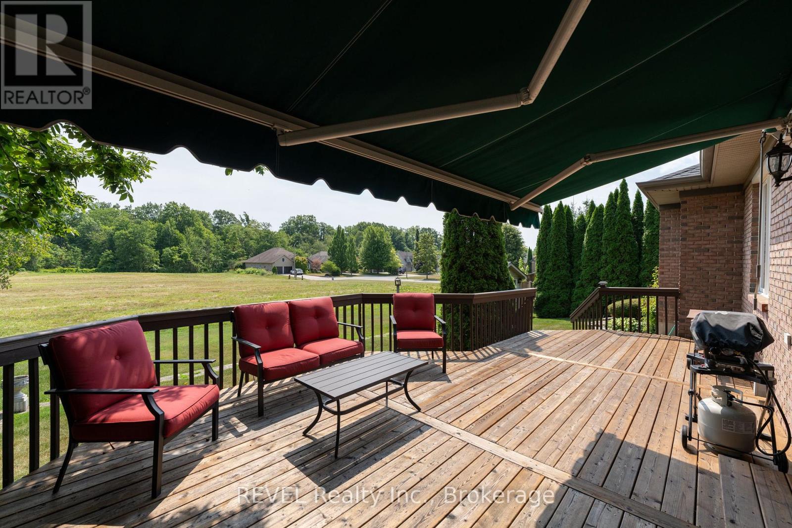 5 Beechwood Crescent, Pelham, Ontario  L0S 1E7 - Photo 40 - X12321328