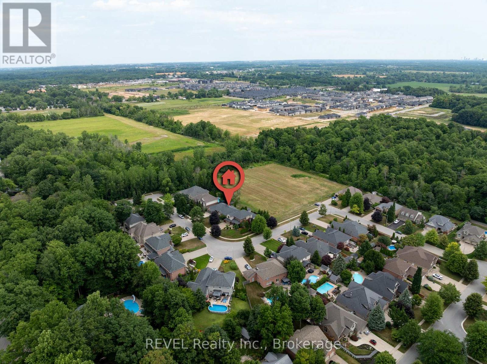 5 Beechwood Crescent, Pelham, Ontario  L0S 1E7 - Photo 49 - X12321328