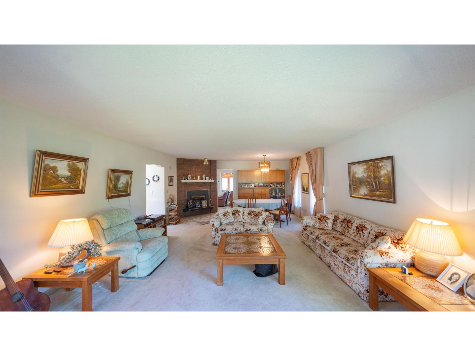 14076 19a Avenue, Surrey, British Columbia  V4A 7Z6 - Photo 4 - R3033084