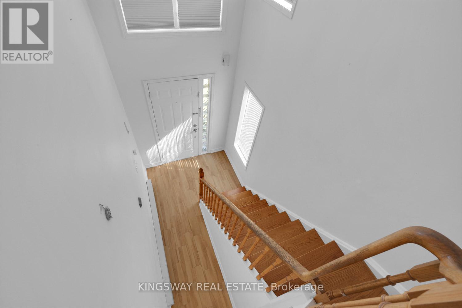 Property at 173 - 99 BRISTOL ROAD E image 4