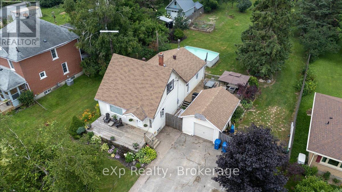 Property at 496 MAIN STREET E image 2