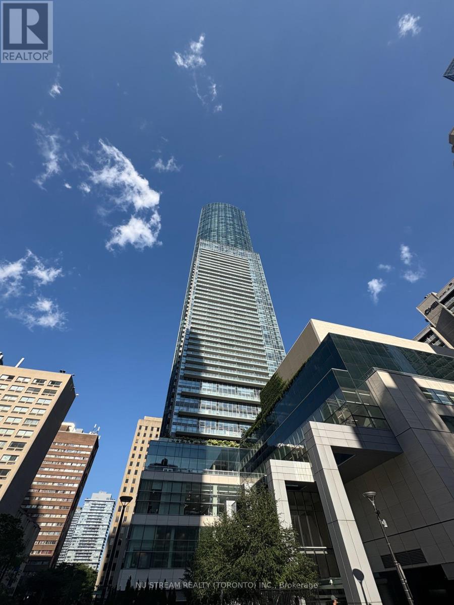 59 - 384 Yonge Street, Toronto, Ontario  M5B 1S8 - Photo 1 - C12318996
