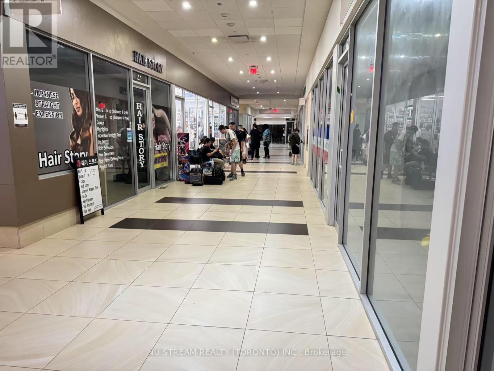 59 - 384 Yonge Street, Toronto, Ontario  M5B 1S8 - Photo 9 - C12318996