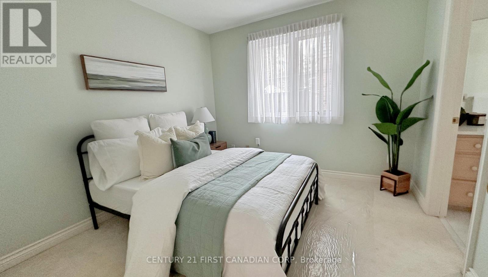 212 Timber Drive, London South, Ontario  N6K 4B6 - Photo 17 - X12321359