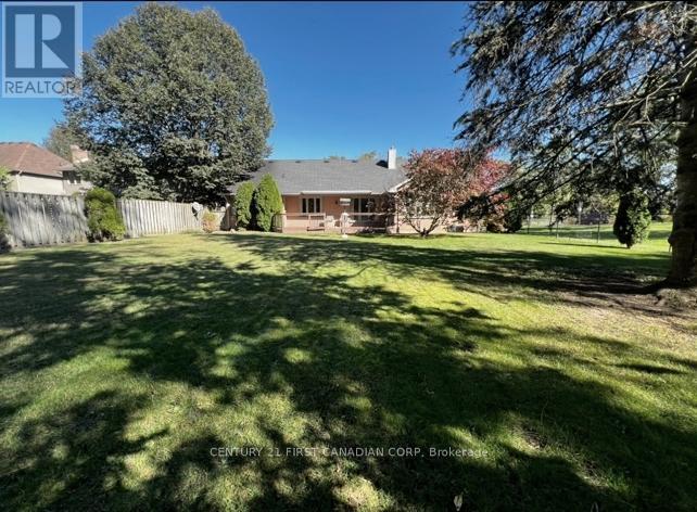 212 Timber Drive, London South, Ontario  N6K 4B6 - Photo 36 - X12321359