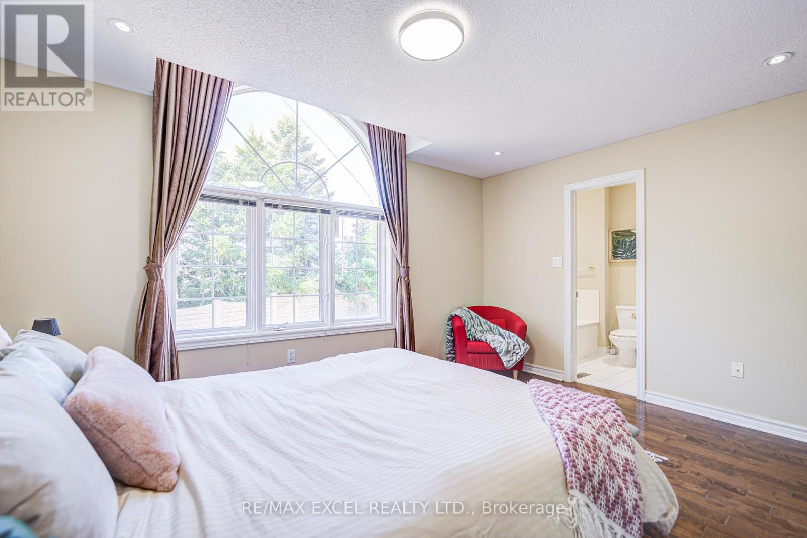263 Milliken Meadows Drive, Markham, Ontario  L3R 0W2 - Photo 19 - N12321375