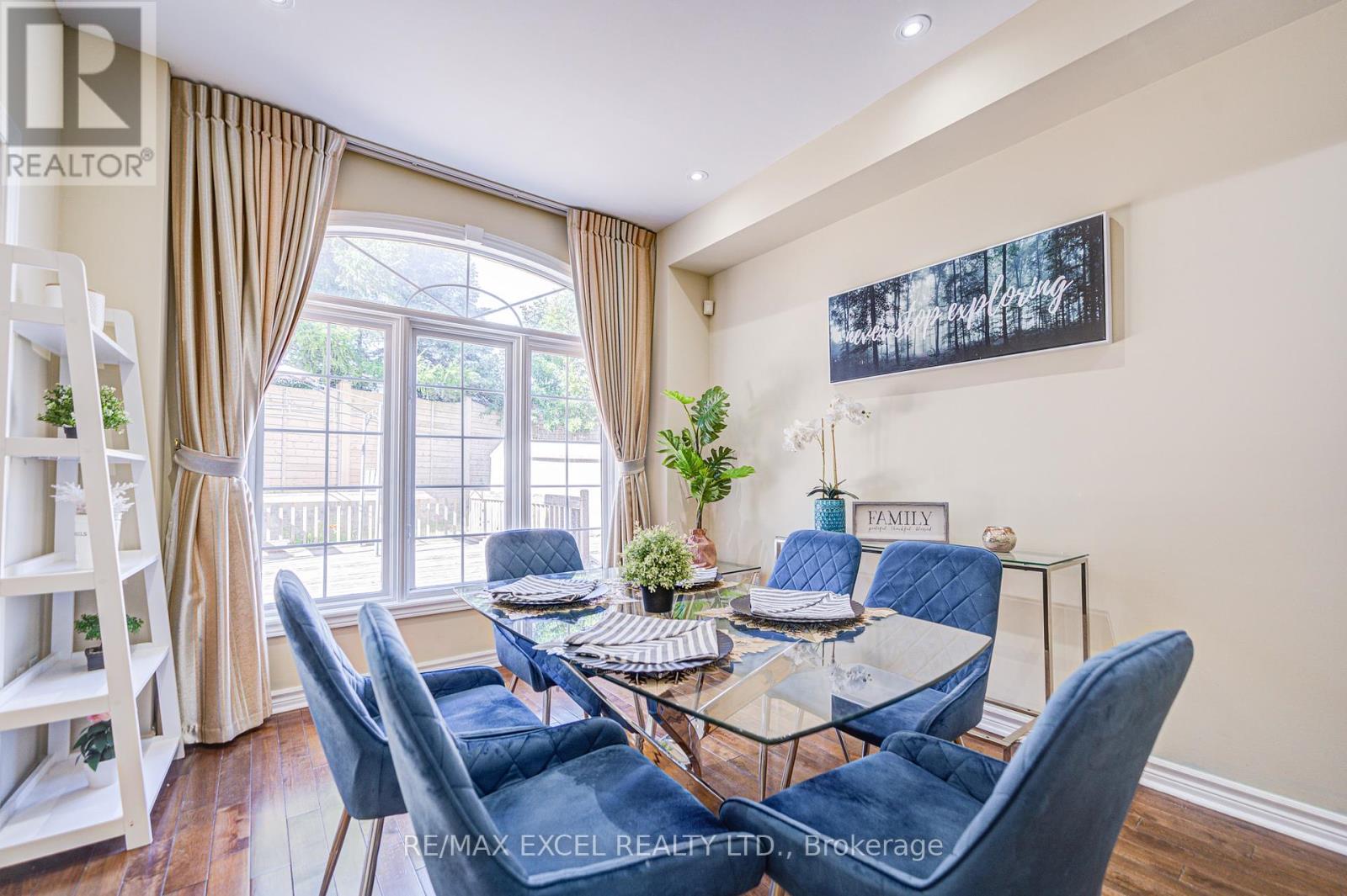 263 Milliken Meadows Drive, Markham, Ontario  L3R 0W2 - Photo 9 - N12321375