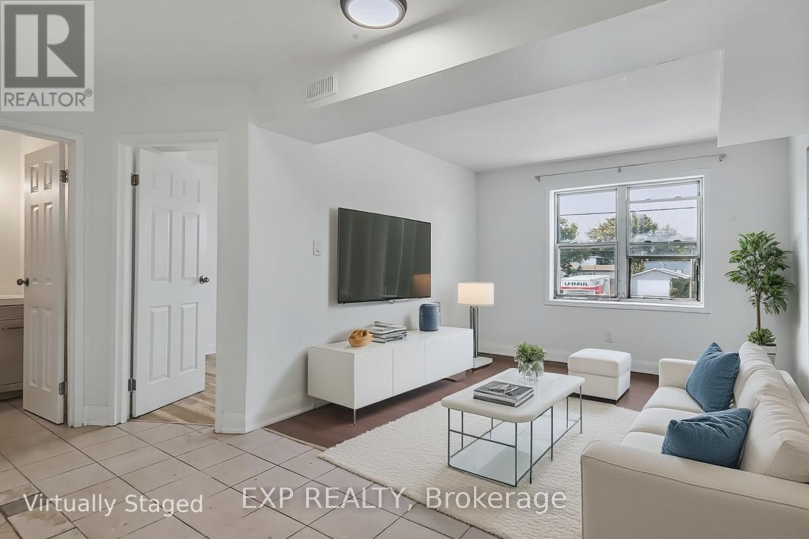 Comm - 897 Barton Street E, Hamilton, Ontario  L8L 3B8 - Photo 3 - X12321378