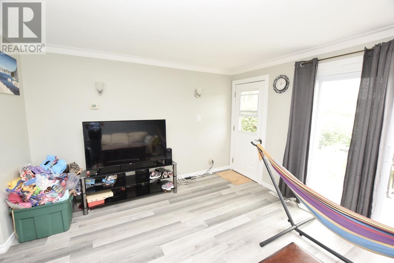 13 Ash St, Blind River, Ontario  P0R 1B0 - Photo 10 - SM251977