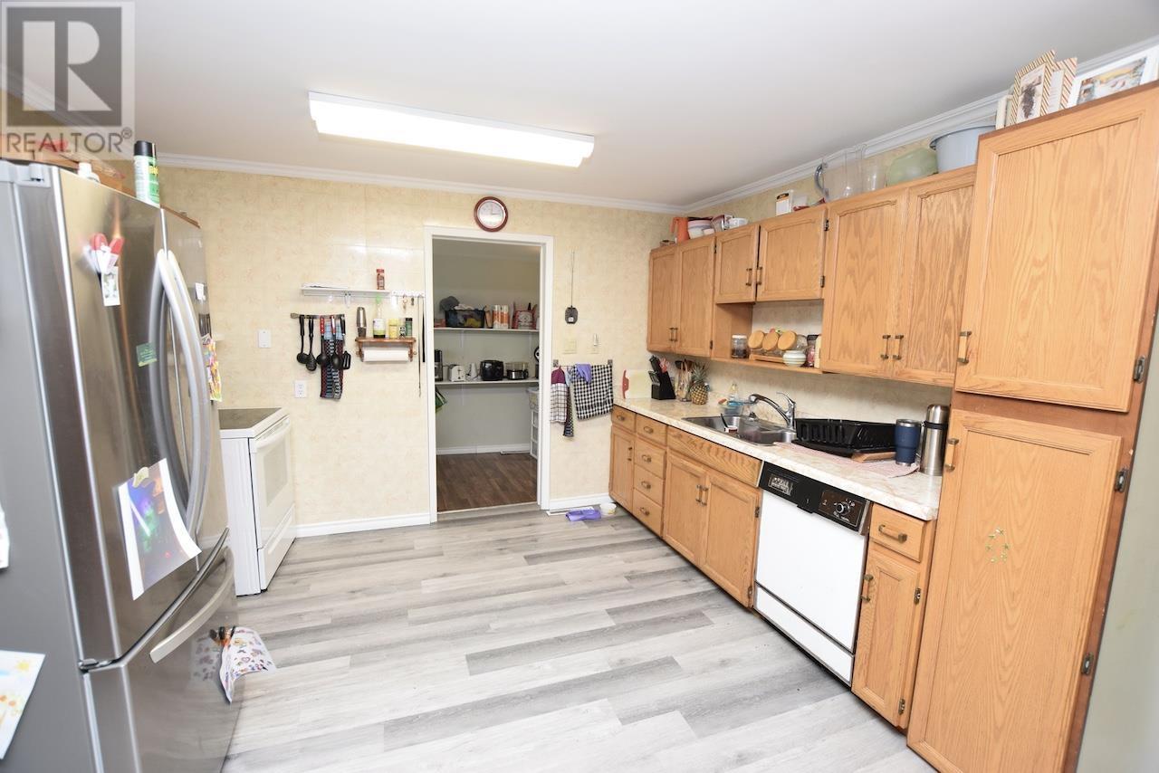 13 Ash St, Blind River, Ontario  P0R 1B0 - Photo 11 - SM251977