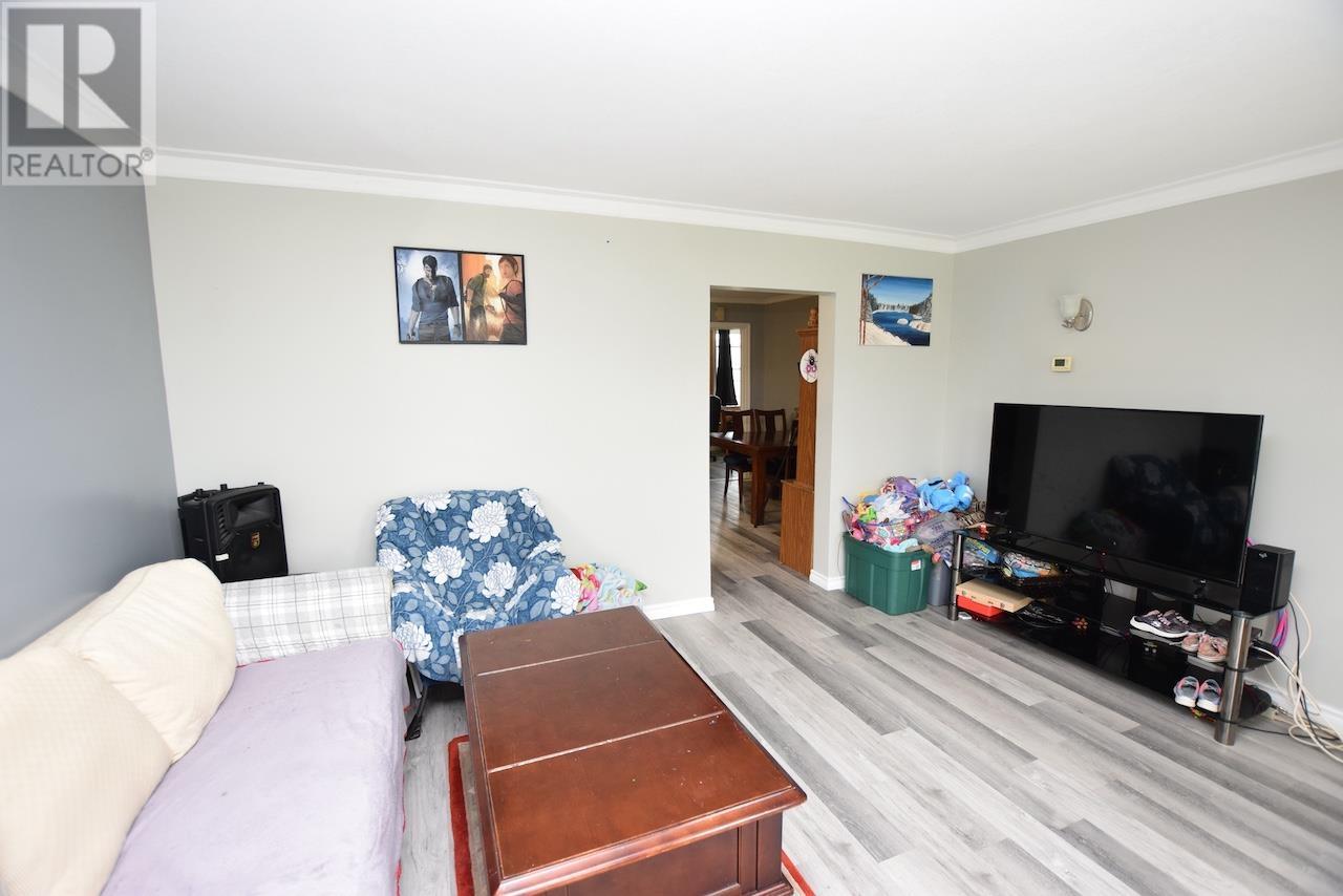 13 Ash St, Blind River, Ontario  P0R 1B0 - Photo 8 - SM251977