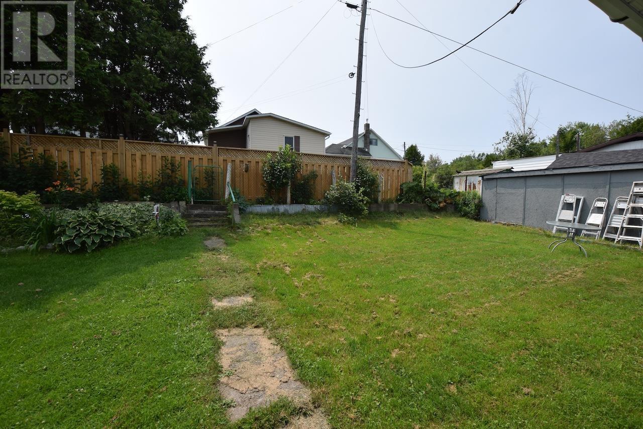 13 Ash St, Blind River, Ontario  P0R 1B0 - Photo 27 - SM251977
