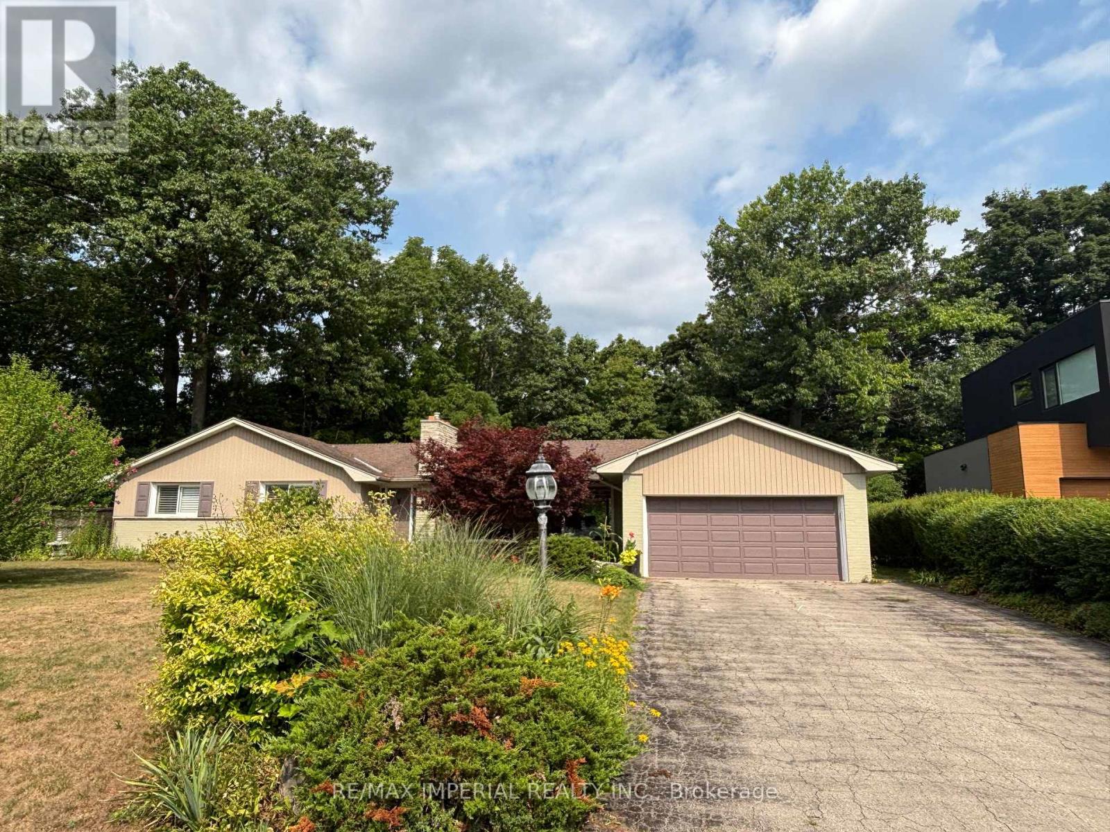 89 RANCLIFFE ROAD, Oakville, Ontario