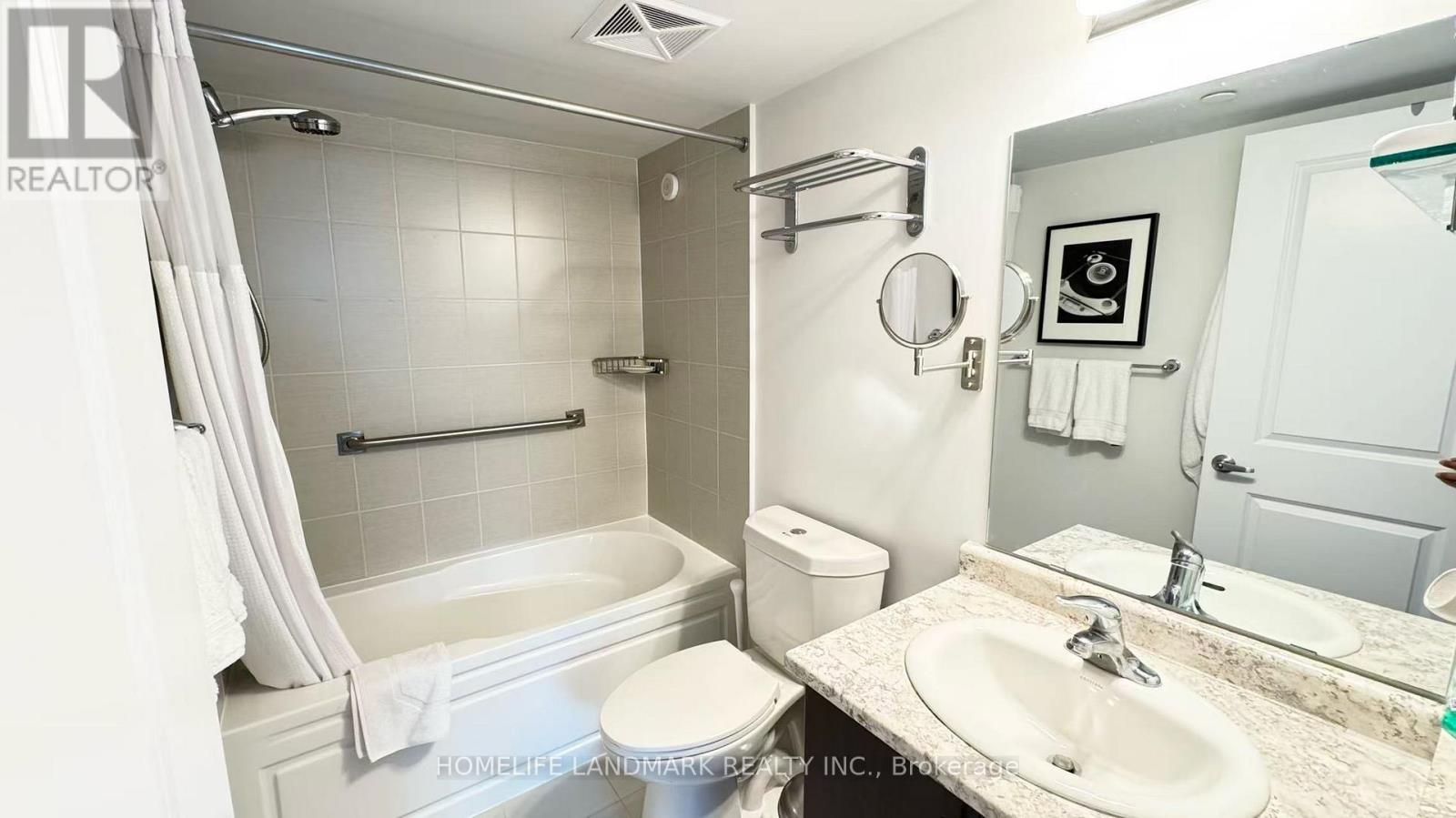 27 - 95 Eastwood Park Gardens, Toronto, Ontario  M8W 0B9 - Photo 13 - W12318984