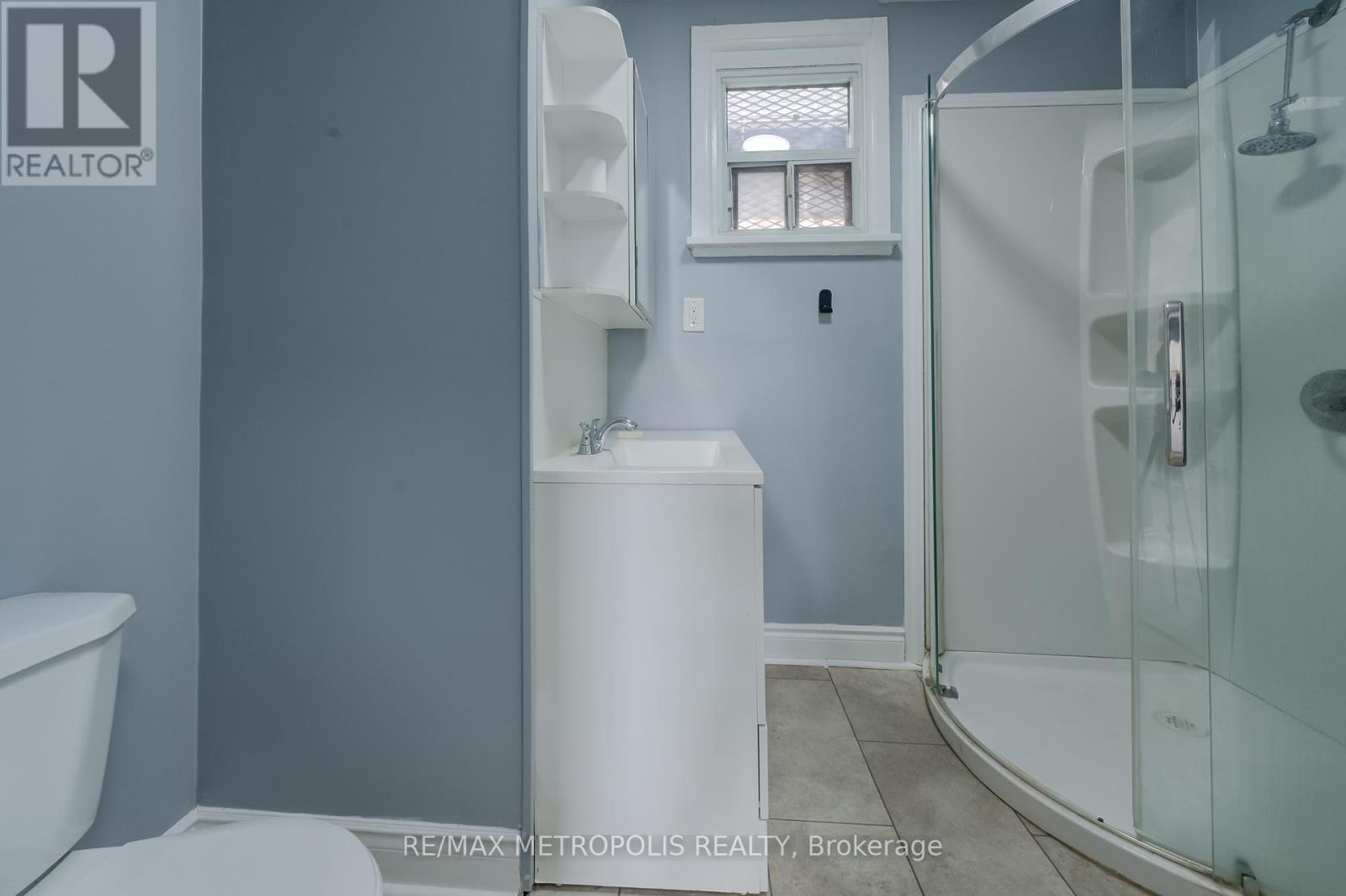 157 Kenilworth Avenue N, Hamilton, Ontario  L8H 4R9 - Photo 17 - X12321396