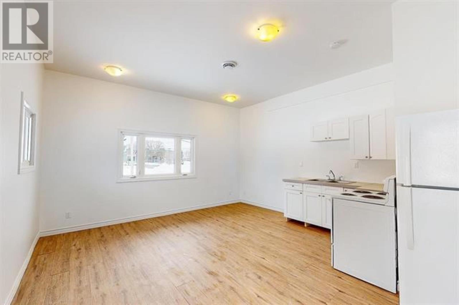 1202 Gore St, Richards Landing, Ontario  P0R 1J0 - Photo 13 - SM252026