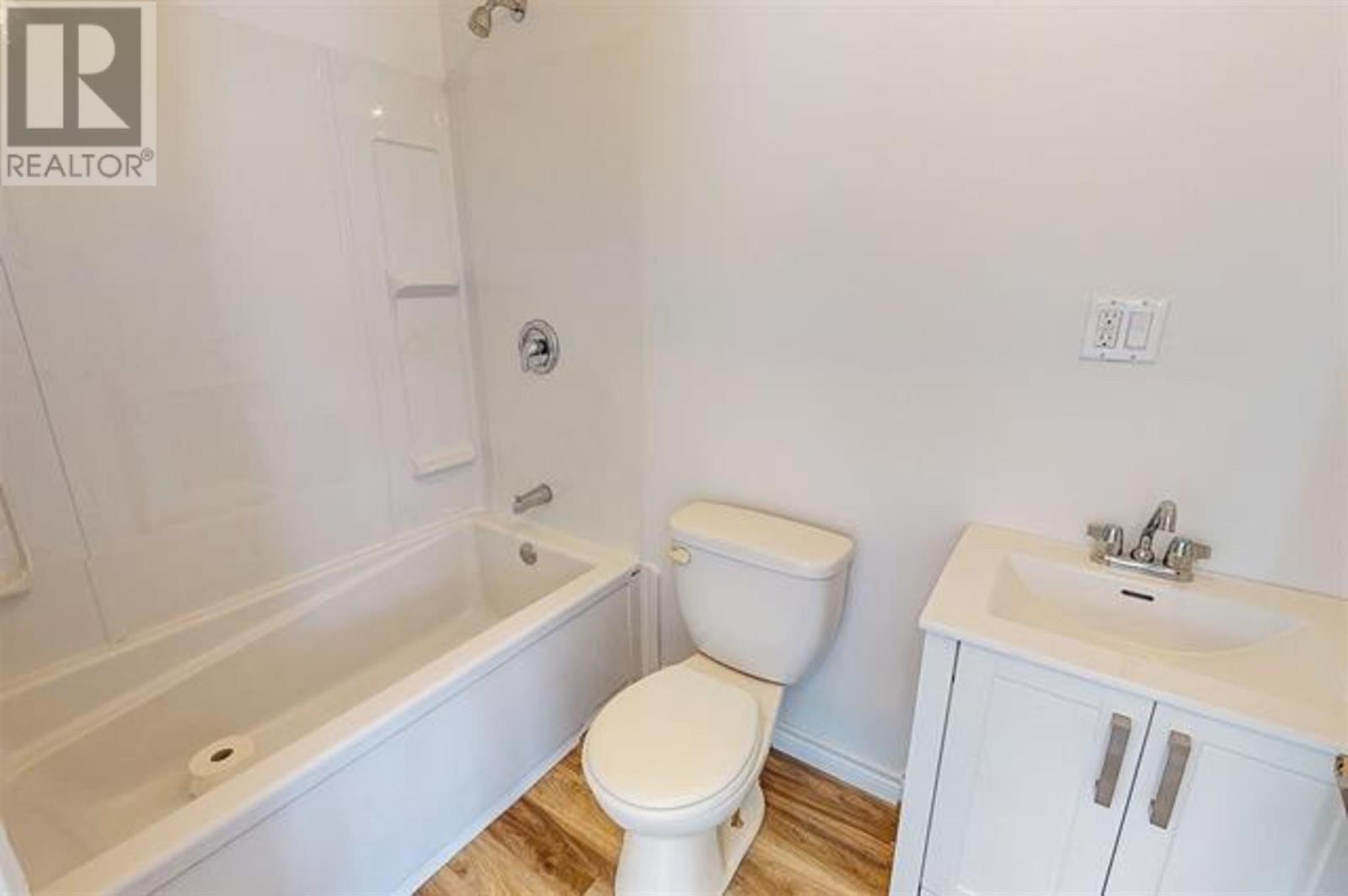 1202 Gore St, Richards Landing, Ontario  P0R 1J0 - Photo 15 - SM252026