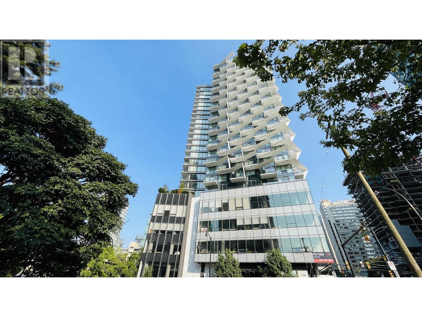 1604 620 CARDERO STREET, Vancouver, British Columbia