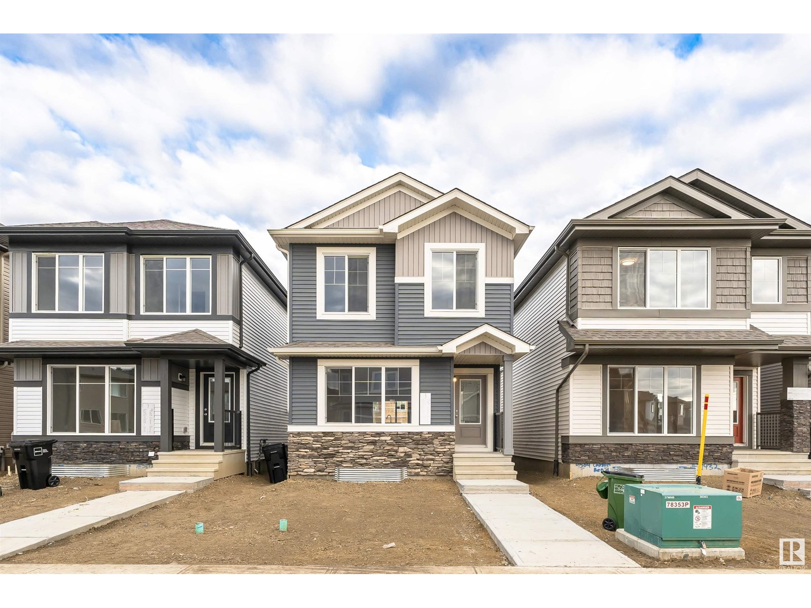 9566 CARSON BEND SW, Edmonton, Alberta
