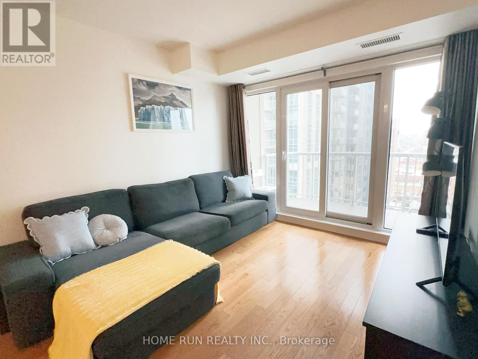 1506 - 234 Rideau Street, Ottawa, Ontario K1N 0A9 - Photo 7 - X12321422