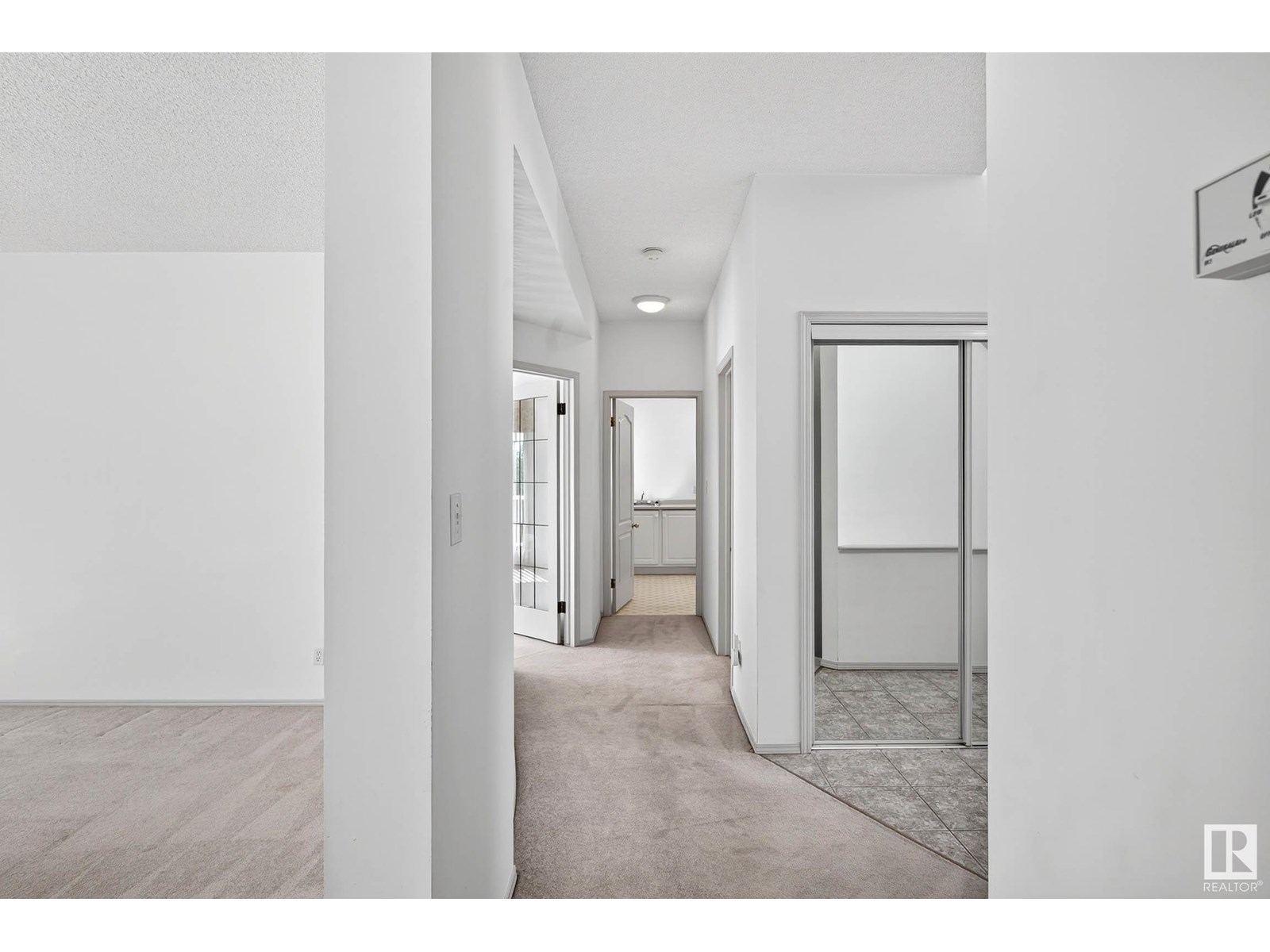 Property at 10307 175 AV NW image 5