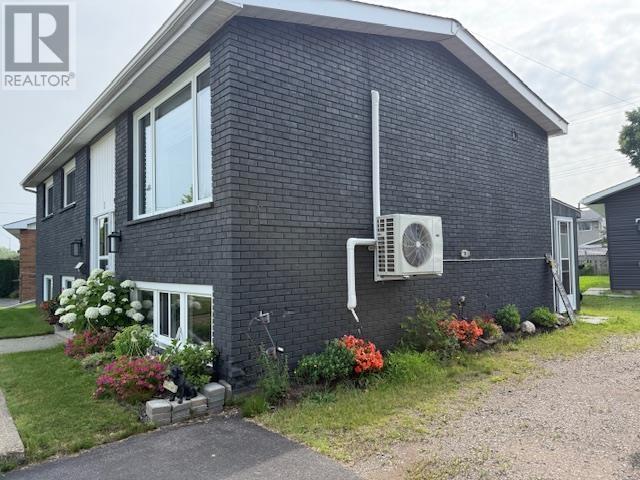 1 Chambers Ave, Sault Ste. Marie, Ontario  P6A 4T9 - Photo 3 - SM252082