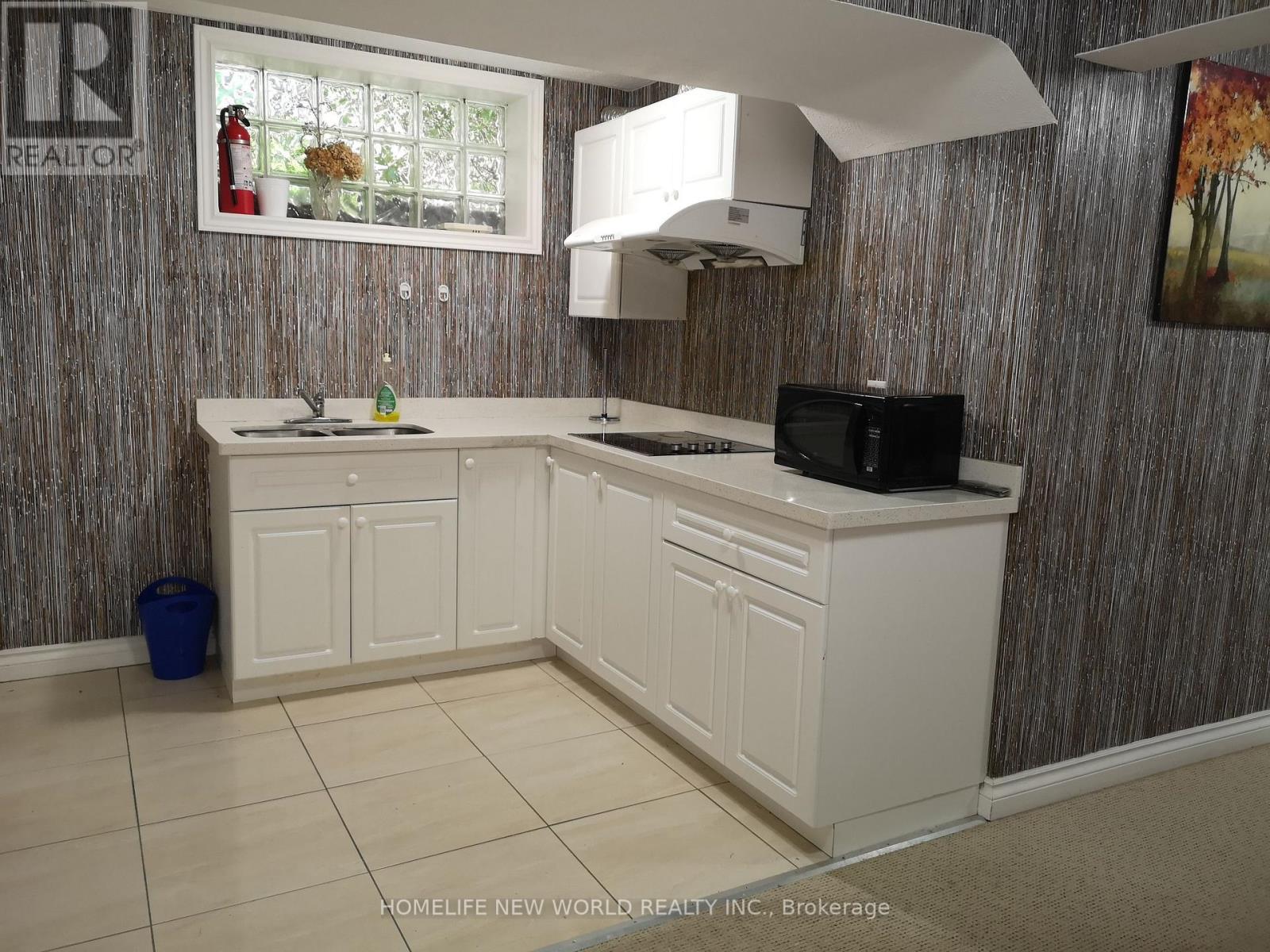 Bsmt - 8 Janus Court, Toronto, Ontario  M2H 1S4 - Photo 4 - C12321442