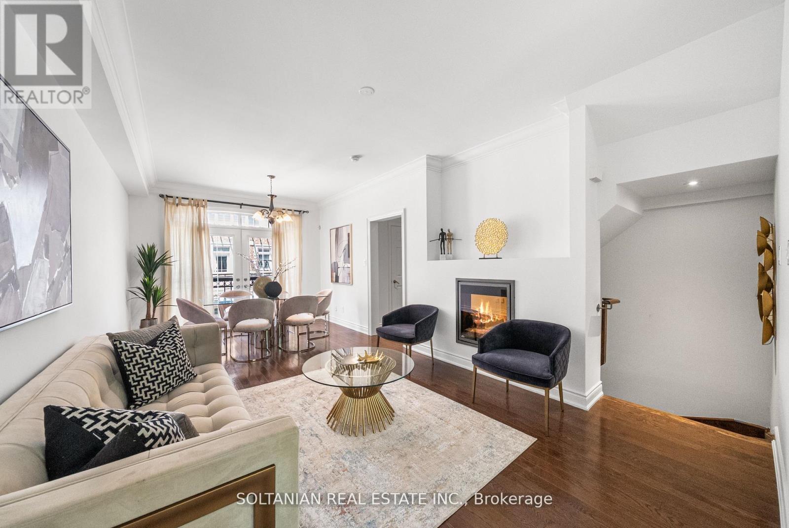 Property at 25 SLINGSBY LANE image 4