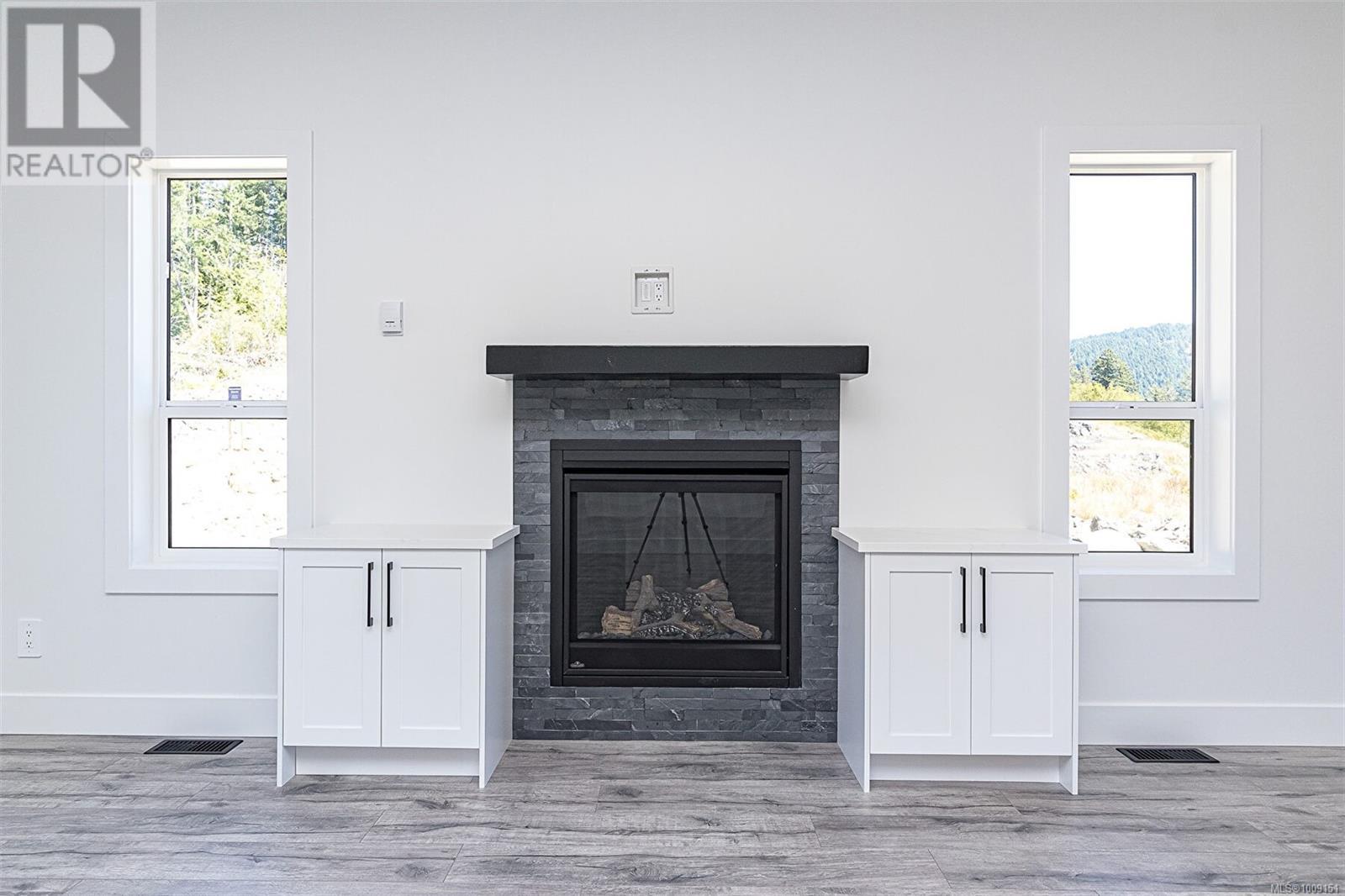 Property at 2605 Nickson Way image 2