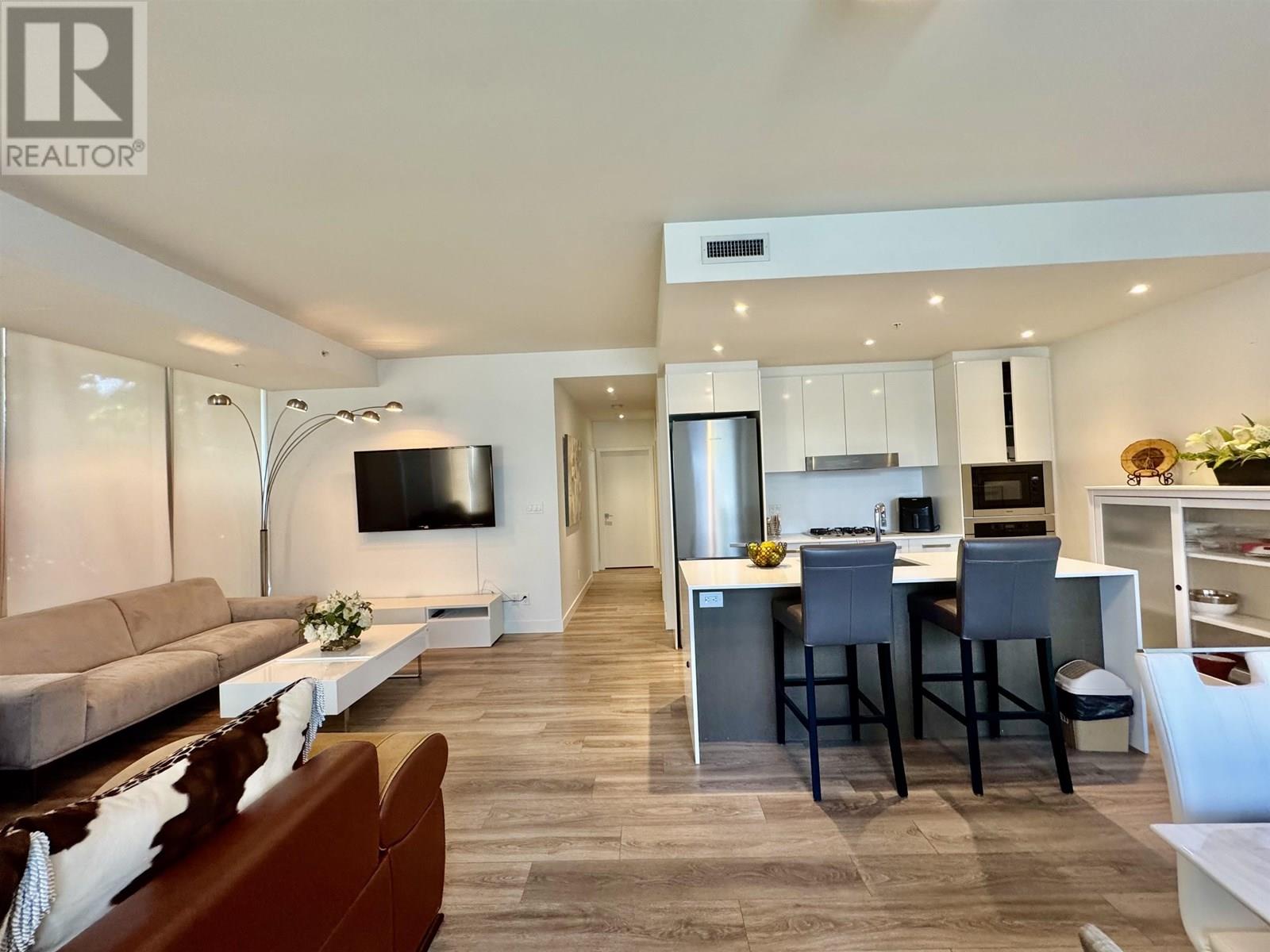 Property at 101 5699 BAILLIE STREET image 2