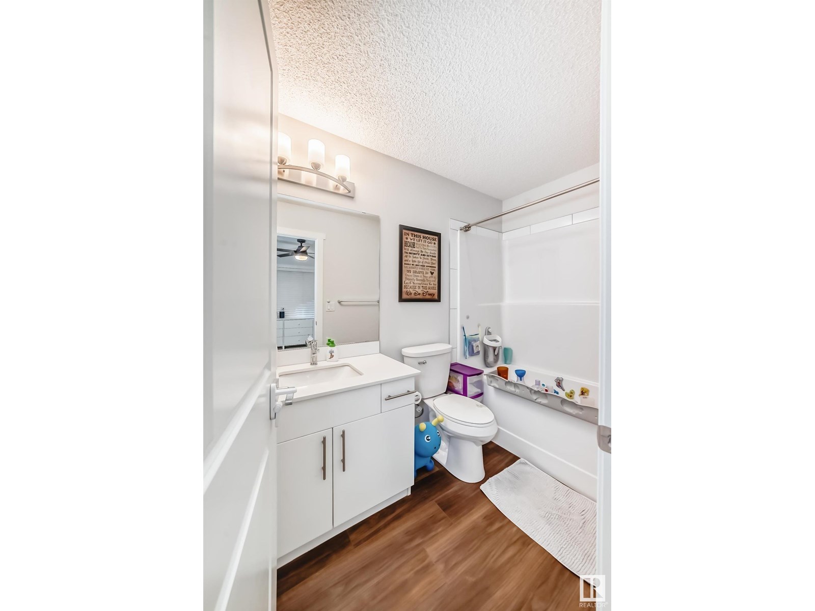 1077 Cy Becker Rd Nw, Edmonton, Alberta  T5Y 4B7 - Photo 40 - E4450960