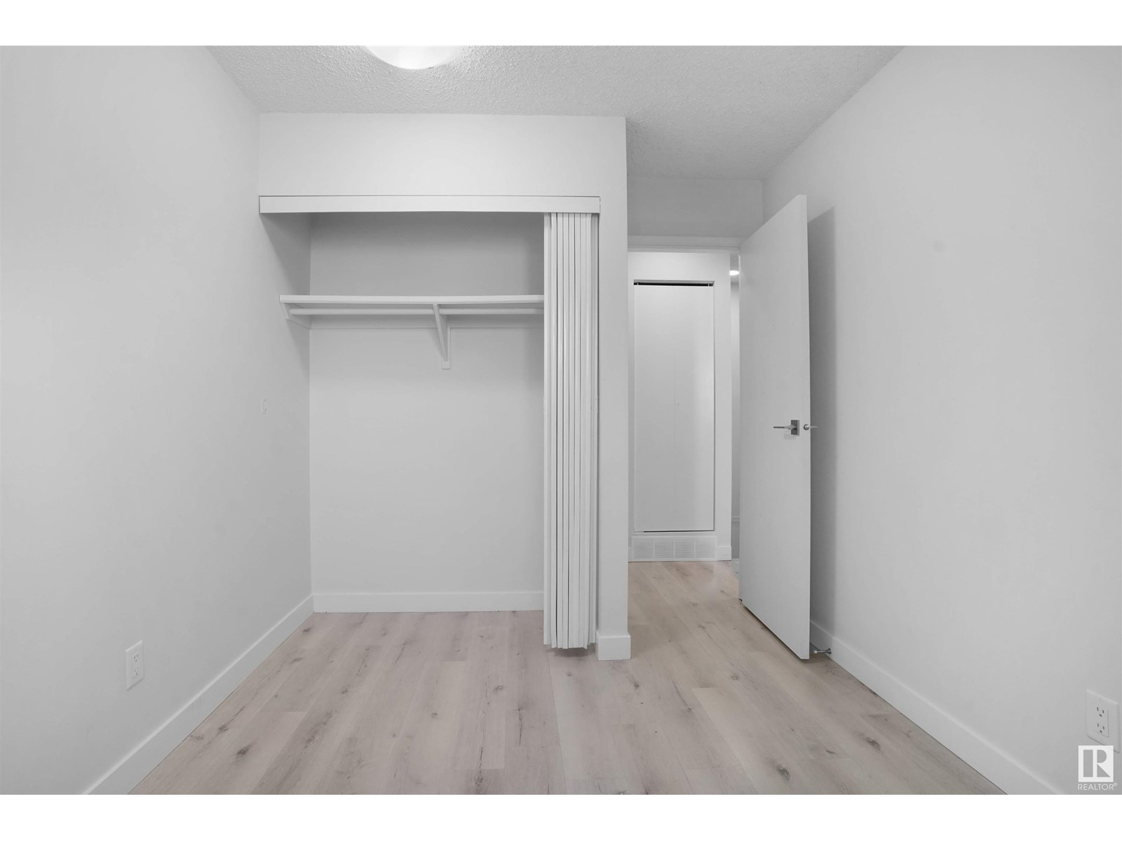 1794 Lakewood S Nw, Edmonton, Alberta  T6K 3B6 - Photo 21 - E4450961