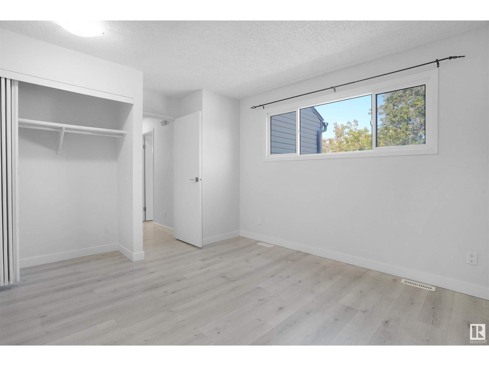 1794 Lakewood S Nw, Edmonton, Alberta  T6K 3B6 - Photo 24 - E4450961