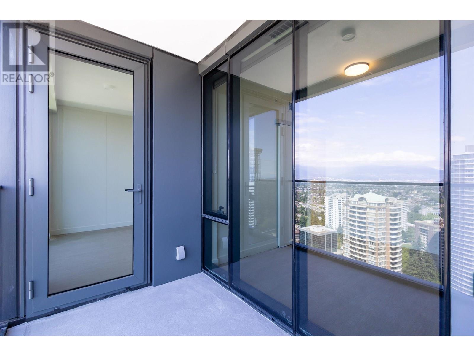 2505 5987 Wilson Avenue, Burnaby, British Columbia  V5H 0L7 - Photo 14 - R3030437
