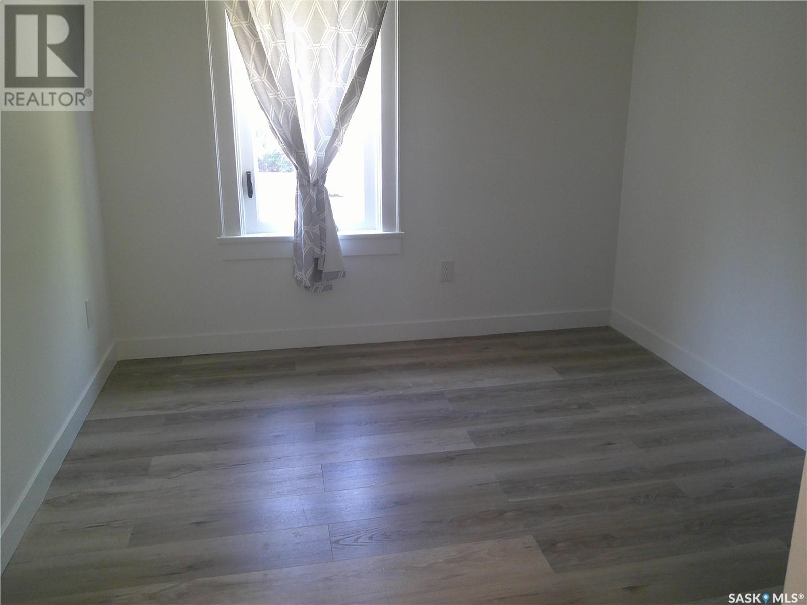 3726 Dewdney Avenue, Regina, Saskatchewan  S4T 0Z7 - Photo 12 - SK014435
