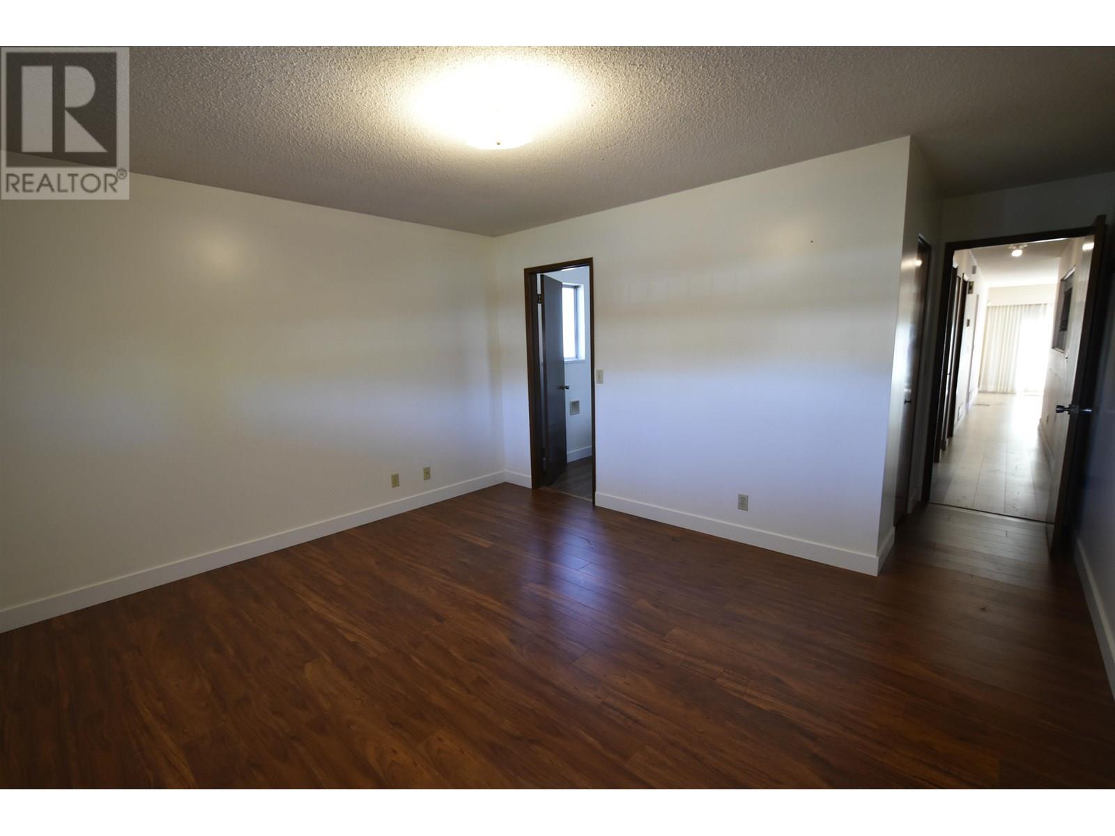 5770 Sherbrooke Street, Vancouver, British Columbia  V5W 3M9 - Photo 12 - R3031276