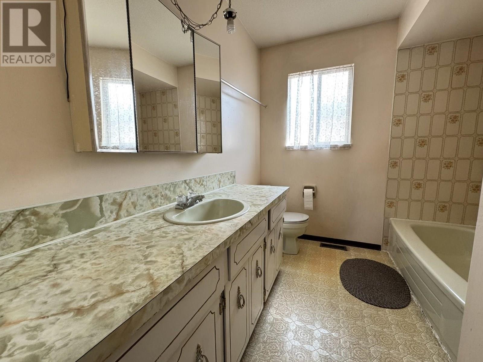 5770 Sherbrooke Street, Vancouver, British Columbia  V5W 3M9 - Photo 19 - R3031276