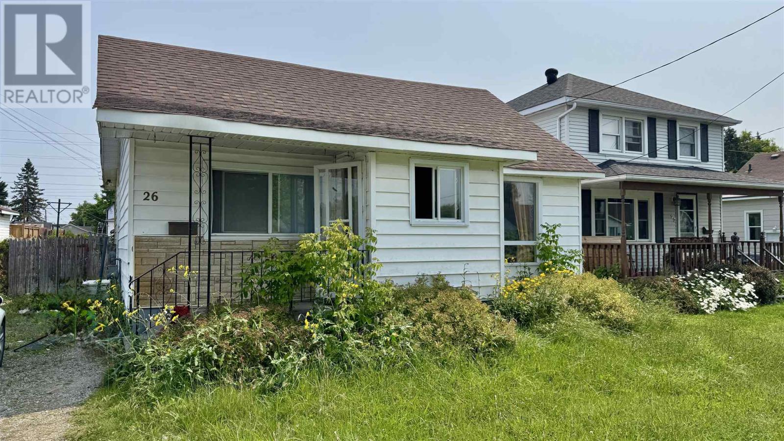 26 Cameron Ave, Sault Ste. Marie, Ontario  P6B 4W7 - Photo 1 - SM252133