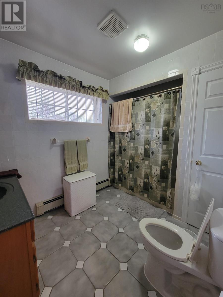 653 Coxheath Road, Coxheath, Nova Scotia  B1L 1B5 - Photo 4 - 202502165