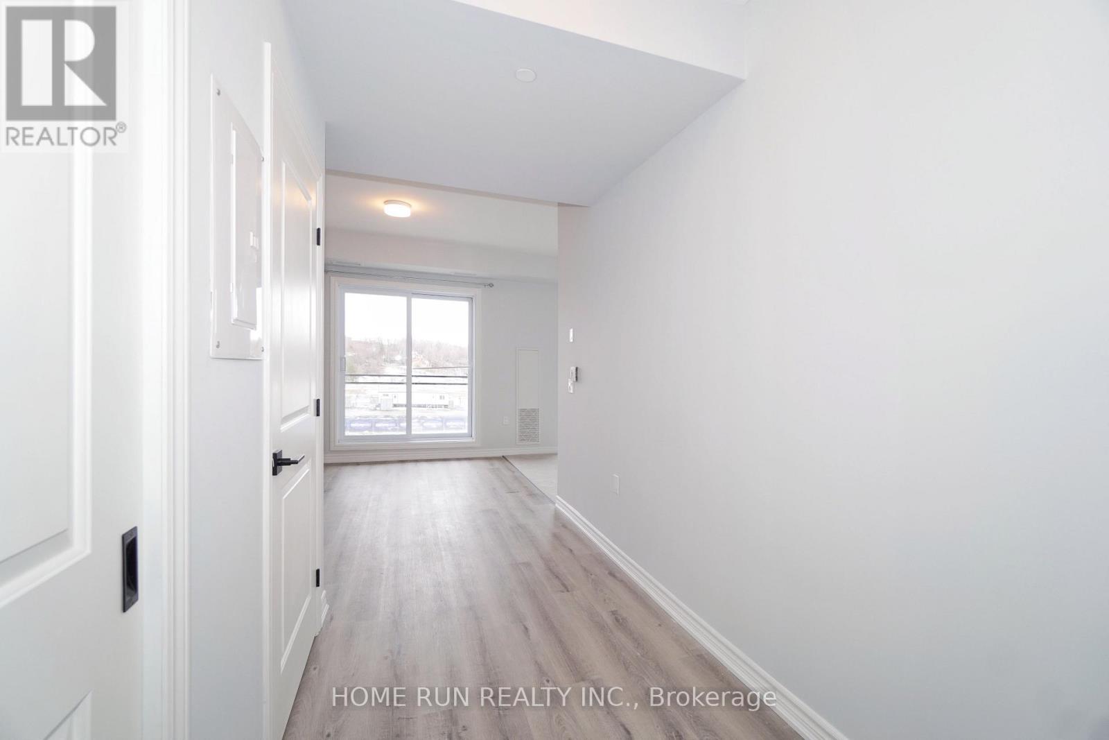 Property at 302 - 1350 HEMLOCK ROAD image 2